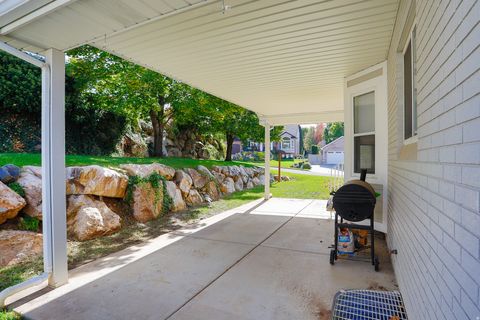 Tiny photo for 1306 N THORNFIELD RD E, Kaysville, UT 84037 (MLS # 2116180)