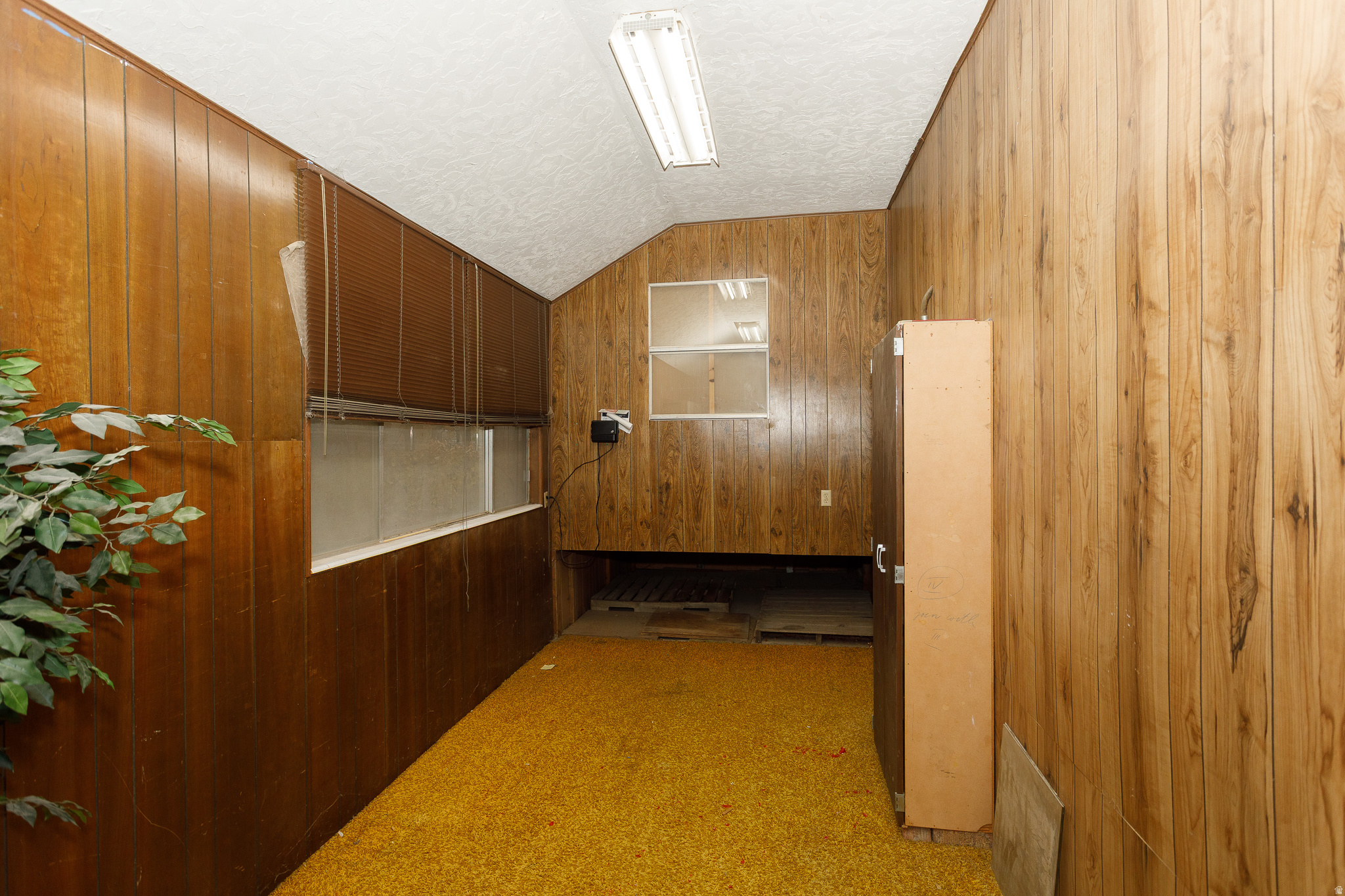 THORN-FIELD - Residential