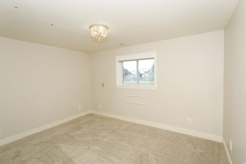Tiny photo for 1306 N THORNFIELD RD E, Kaysville, UT 84037 (MLS # 2116180)