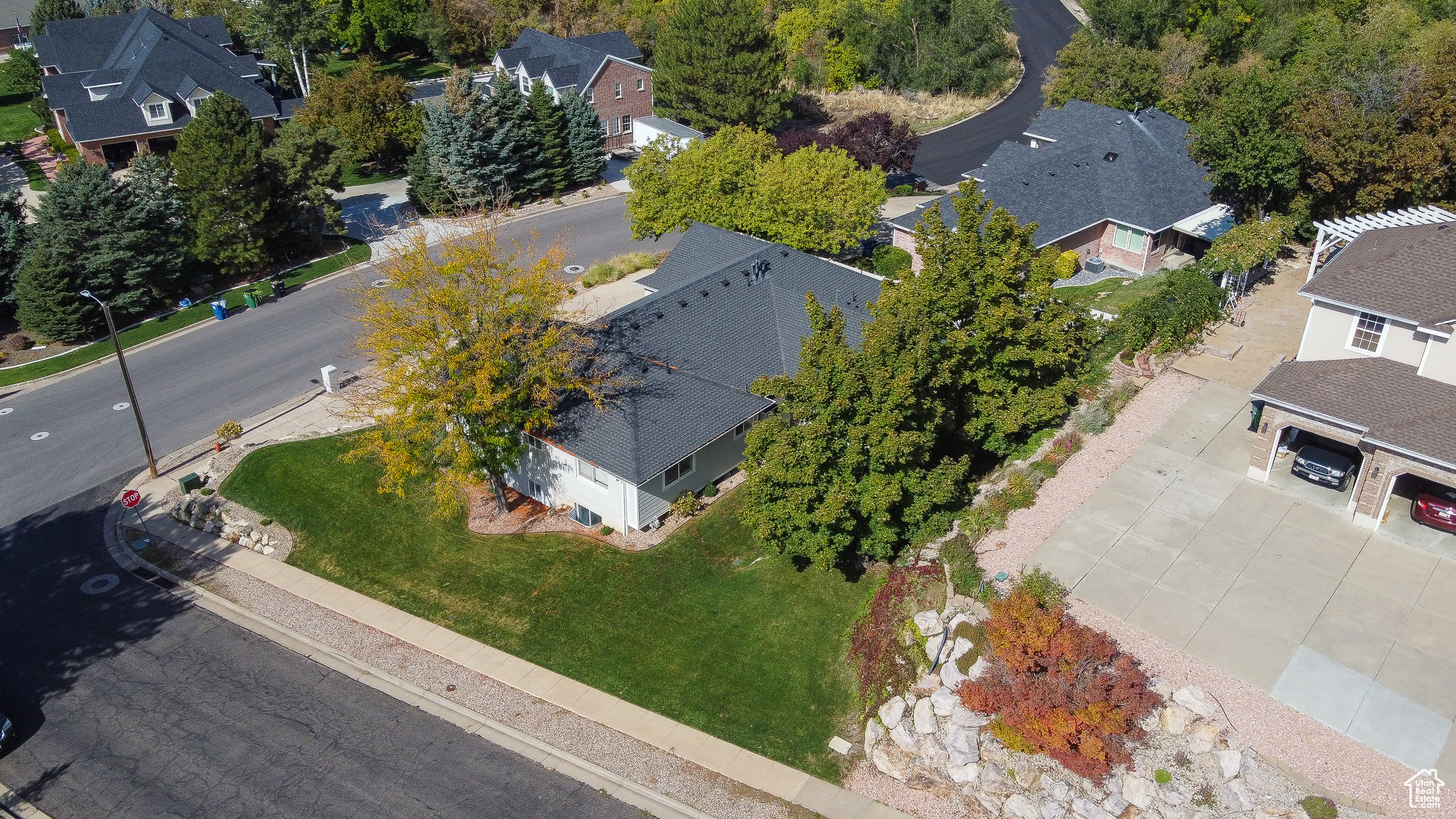 THORN-FIELD - Residential