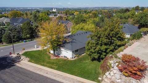 Tiny photo for 1306 N THORNFIELD RD E, Kaysville, UT 84037 (MLS # 2116180)