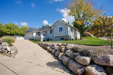 Tiny photo for 1306 N THORNFIELD RD E, Kaysville, UT 84037 (MLS # 2116180)