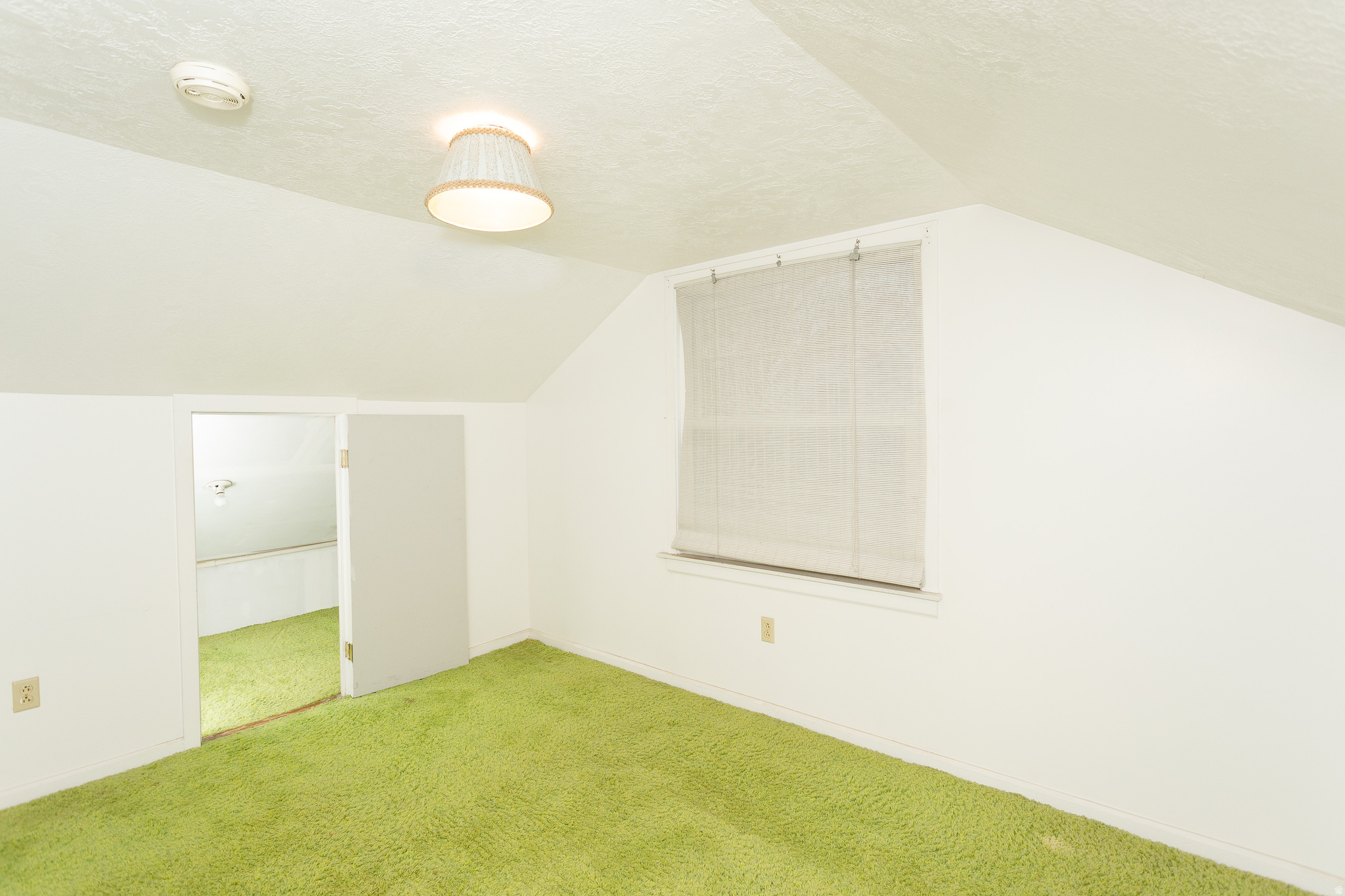 THORN-FIELD - Residential