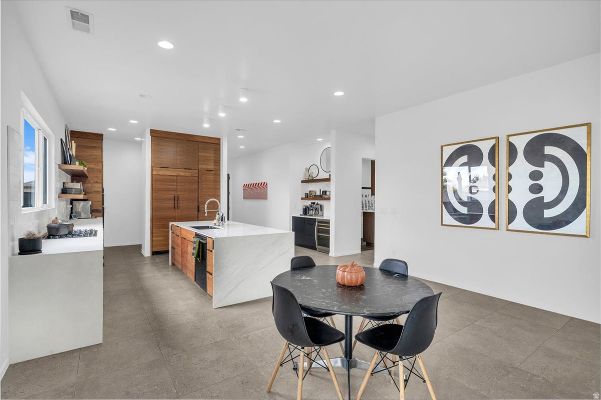 HERITAGE COVE - Residential