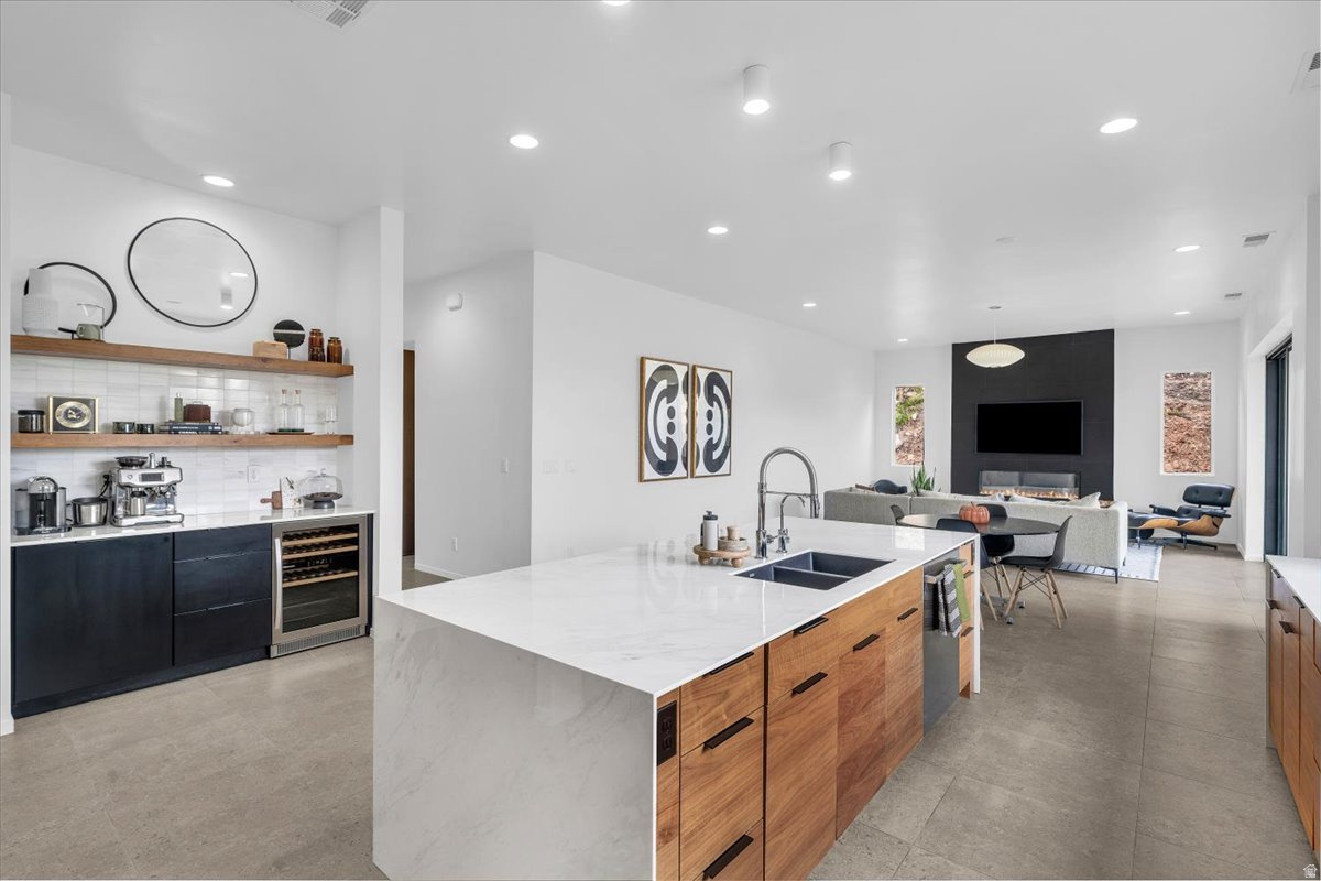 HERITAGE COVE - Residential