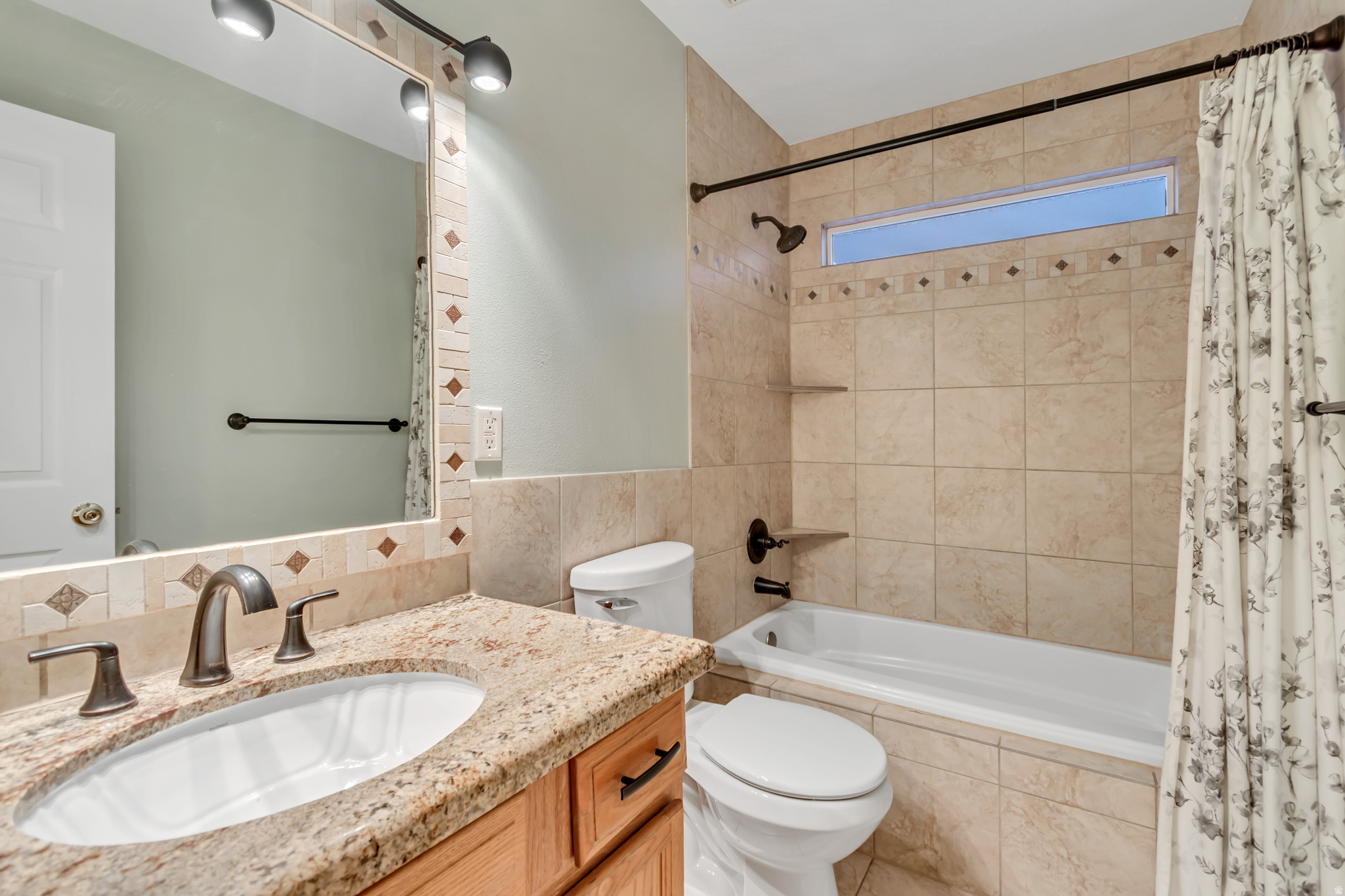 HUNTER VILLAGE PH. 1 - Residential