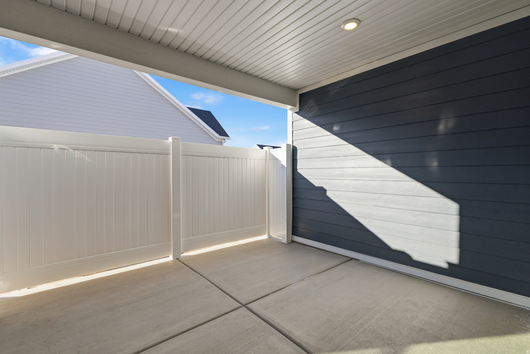 BLUFF VIEW - Residential