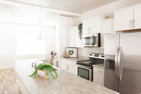 Tiny photo for 1506 S 615 W, Orem, UT 84058 (MLS # 2158663)