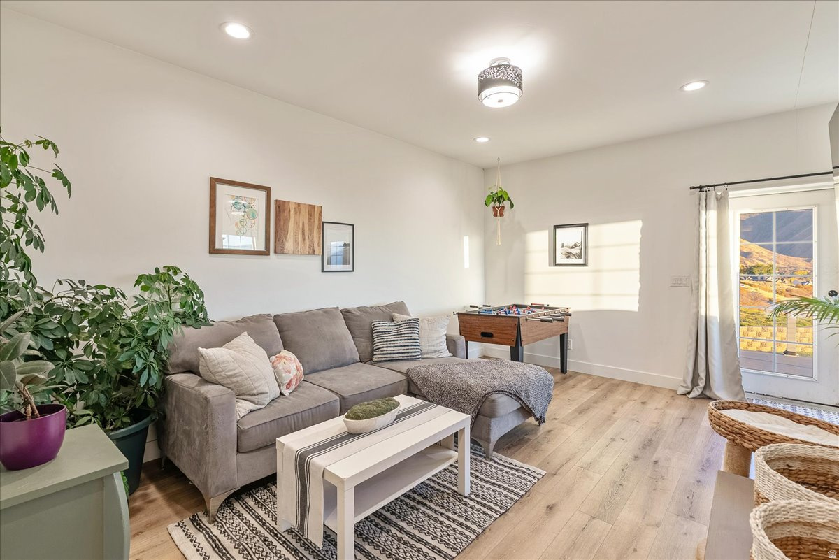 SPRING OAKS, PLAT F - Residential