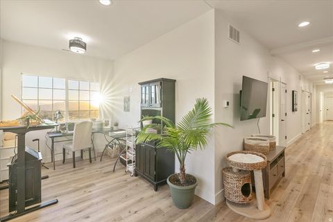 Tiny photo for 1800 E SPRING OAKS DR, Springville, UT 84663 (MLS # 2132939)