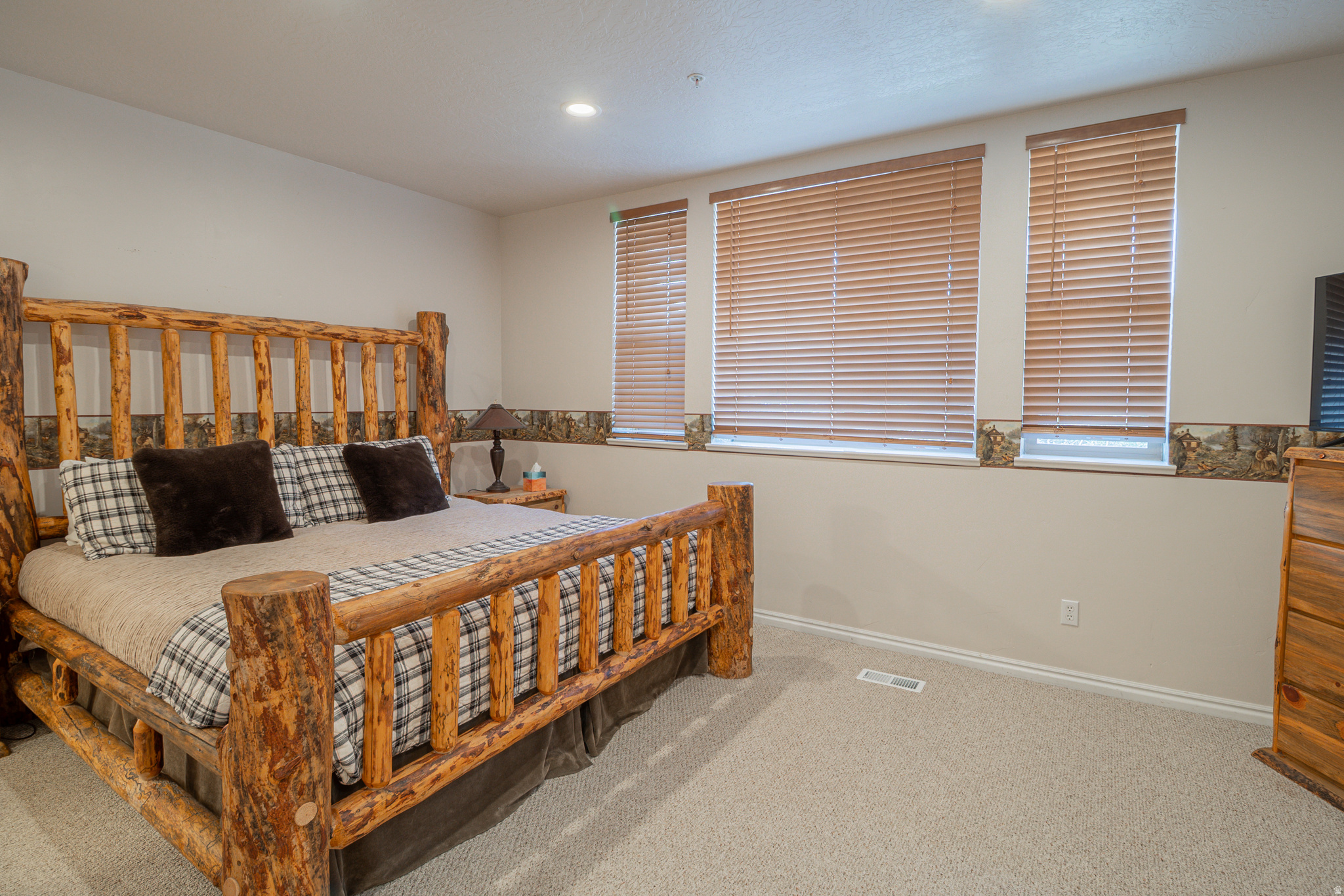 MOOSE HOLLOW - Residential