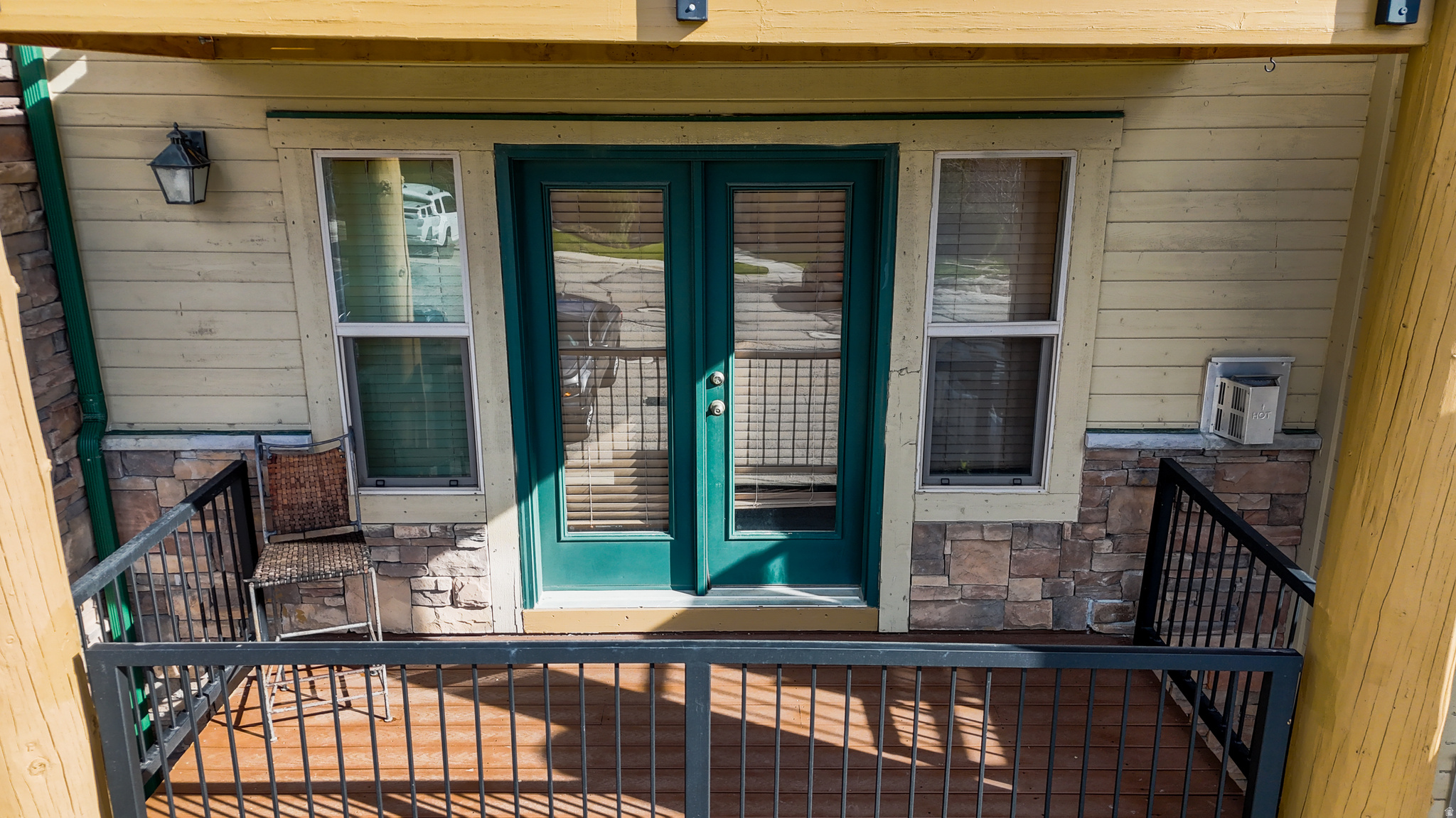 MOOSE HOLLOW - Residential