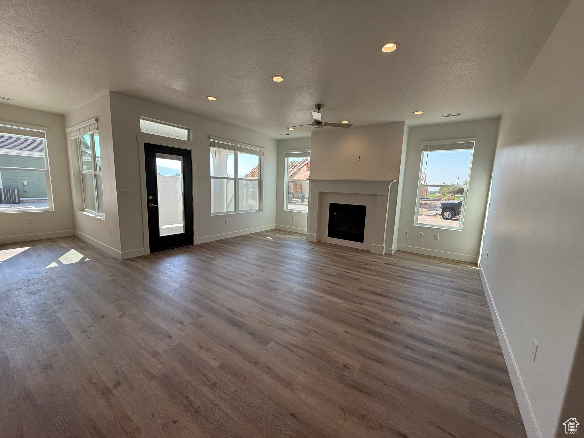 BLUFF VIEW - Residential