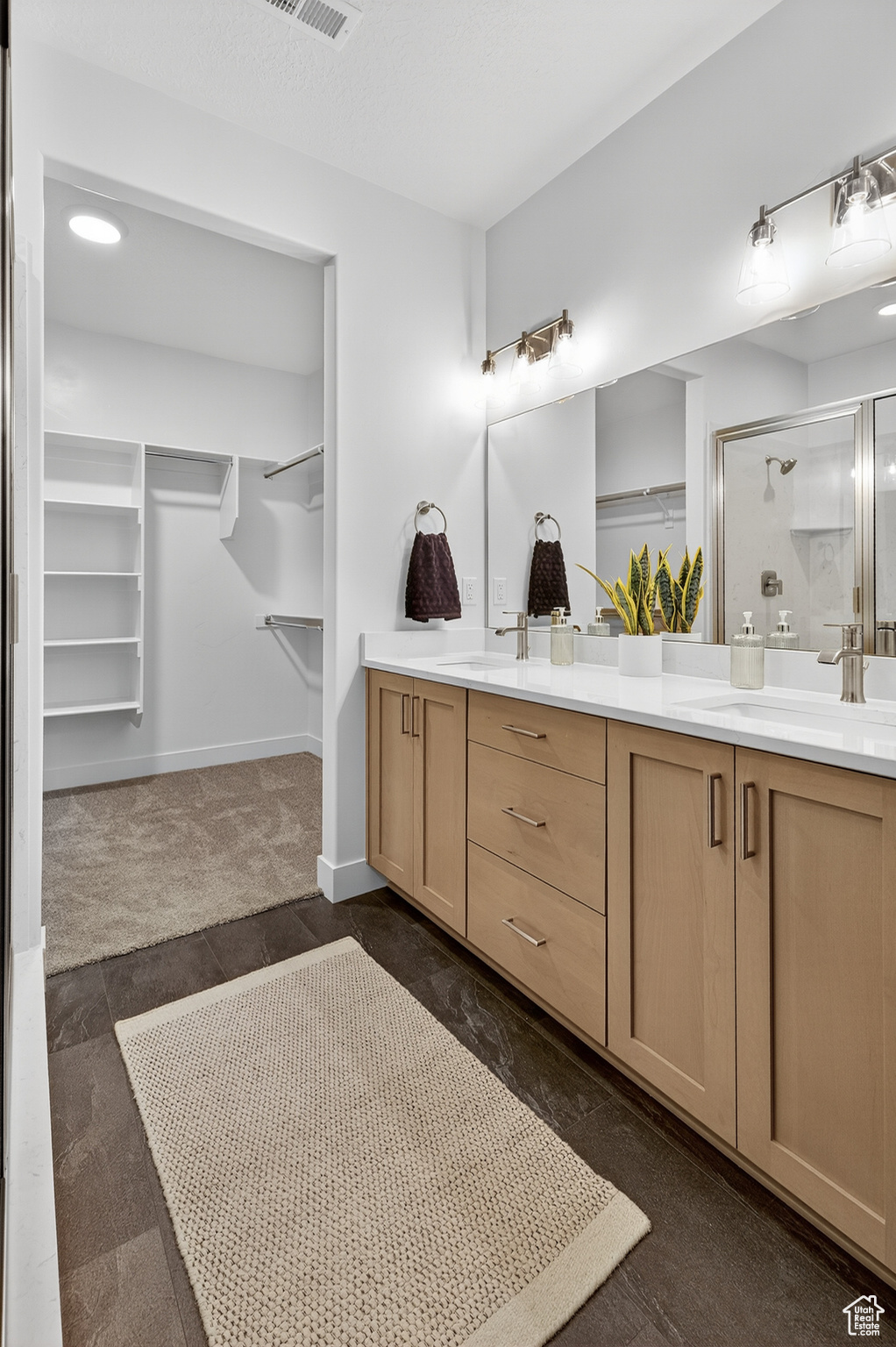 BLUFF VIEW - Residential