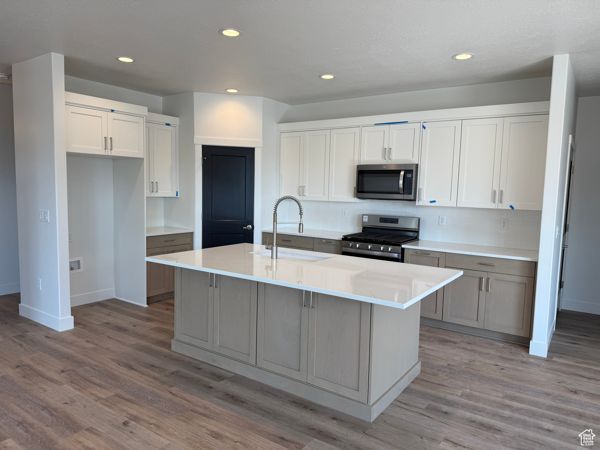 BLUFF VIEW - Residential