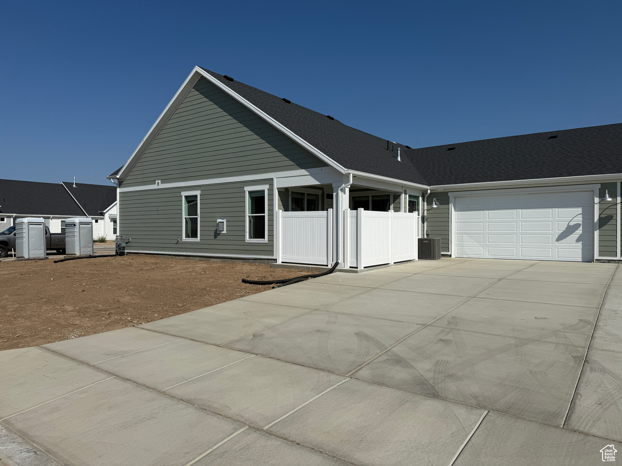 BLUFF VIEW - Residential