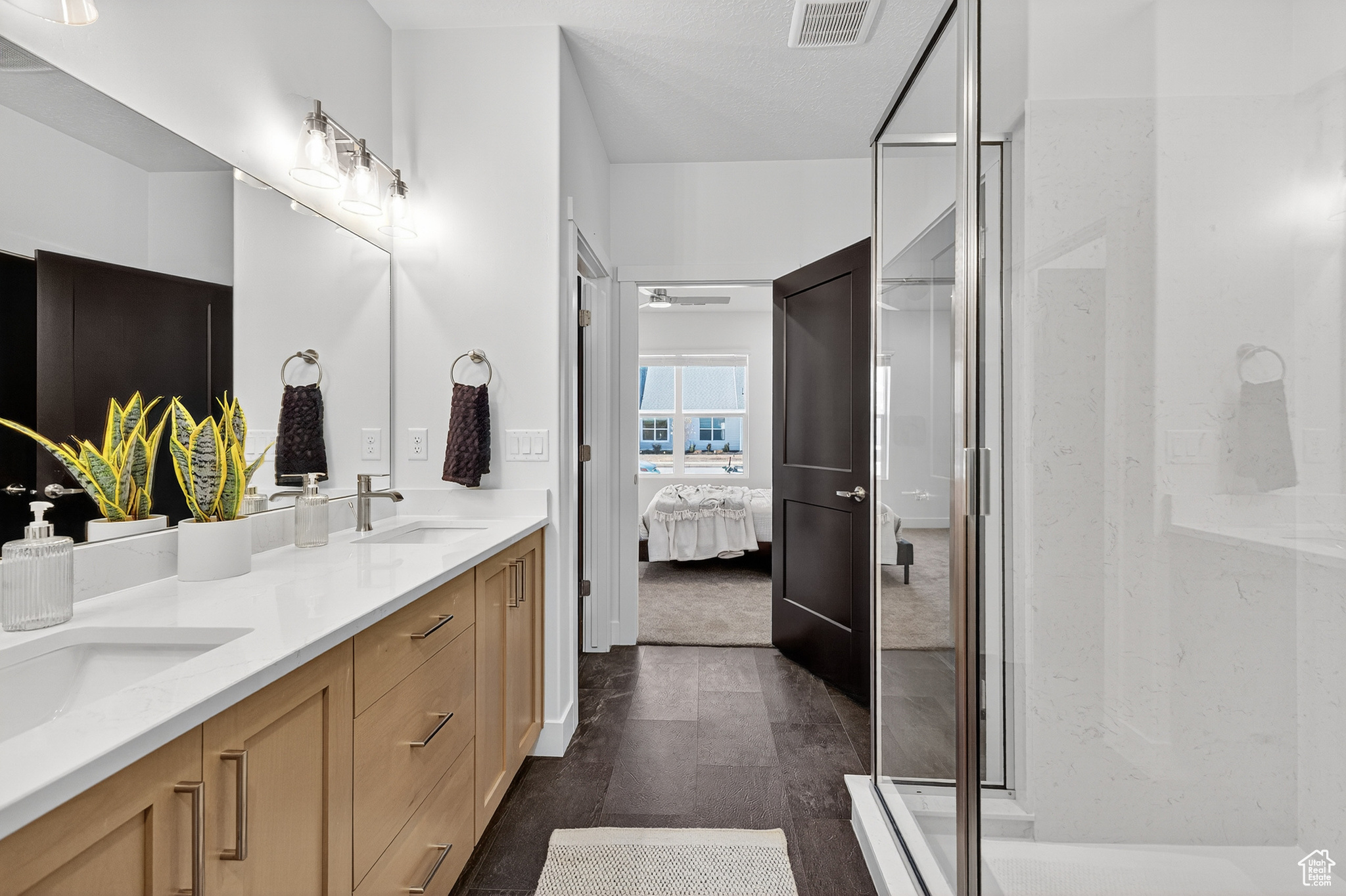 BLUFF VIEW - Residential