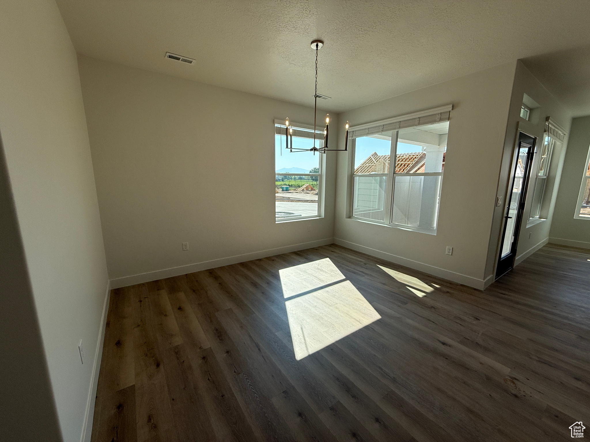 BLUFF VIEW - Residential