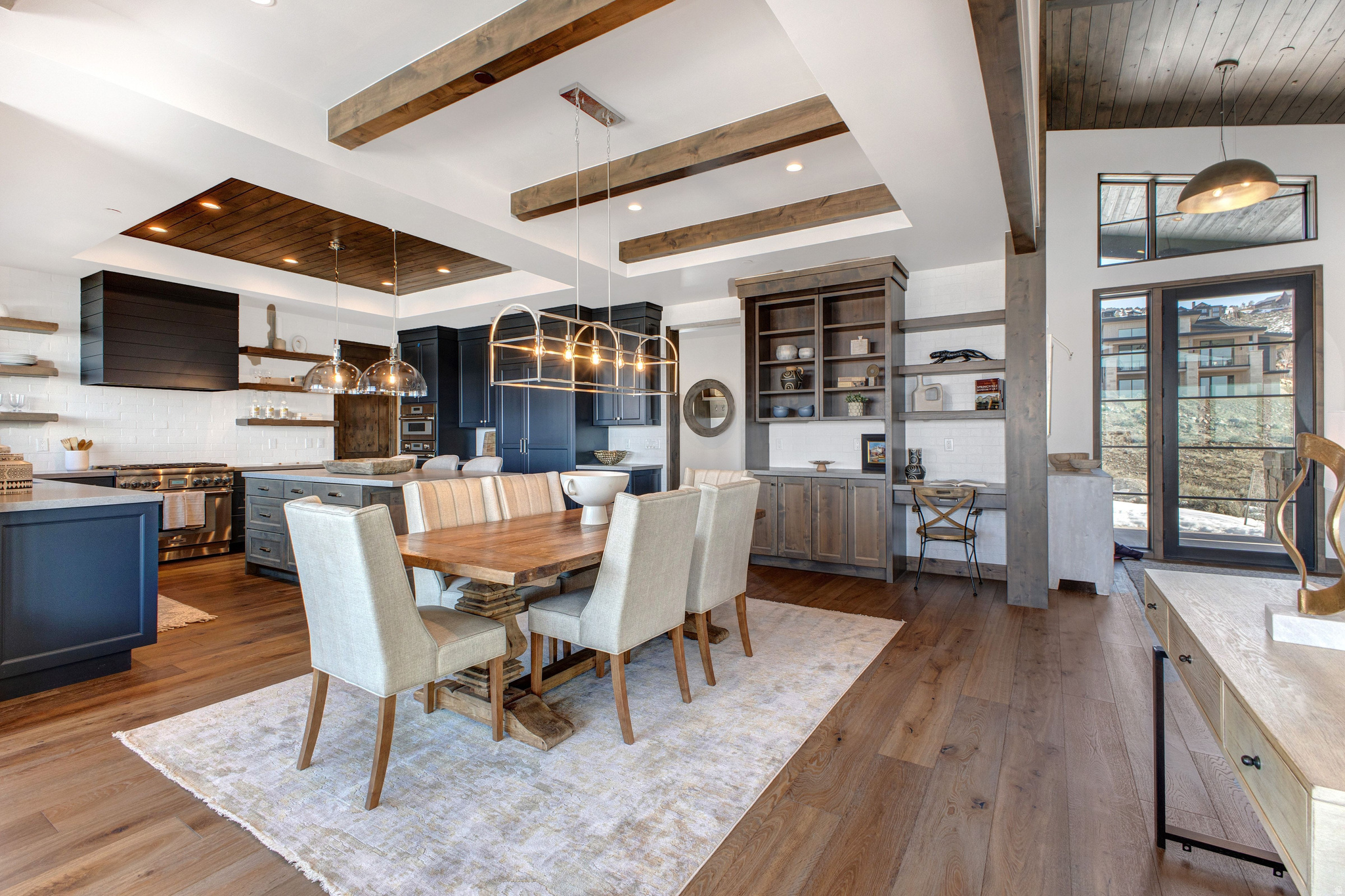 RED LEDGES - Residential