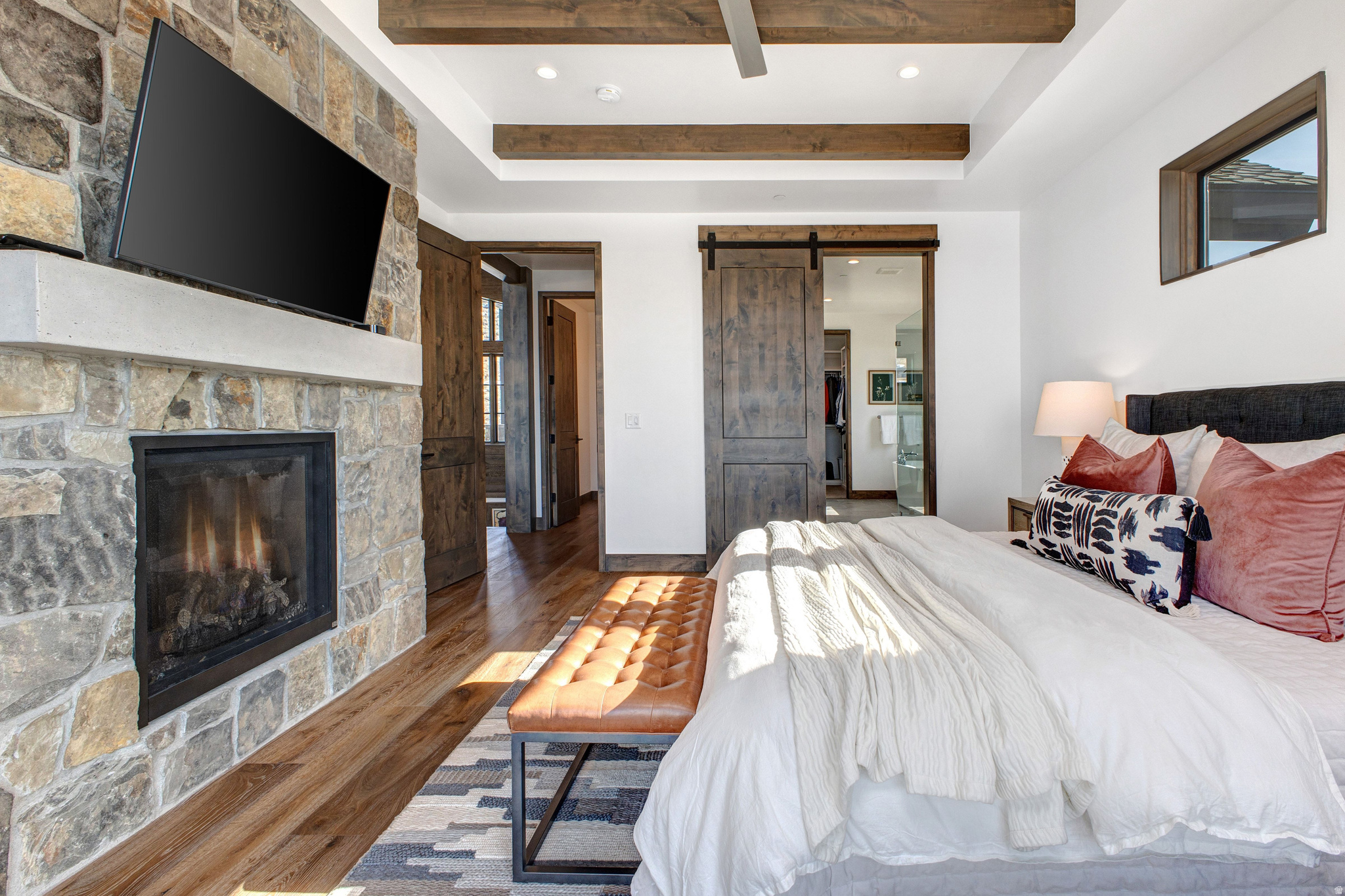 RED LEDGES - Residential