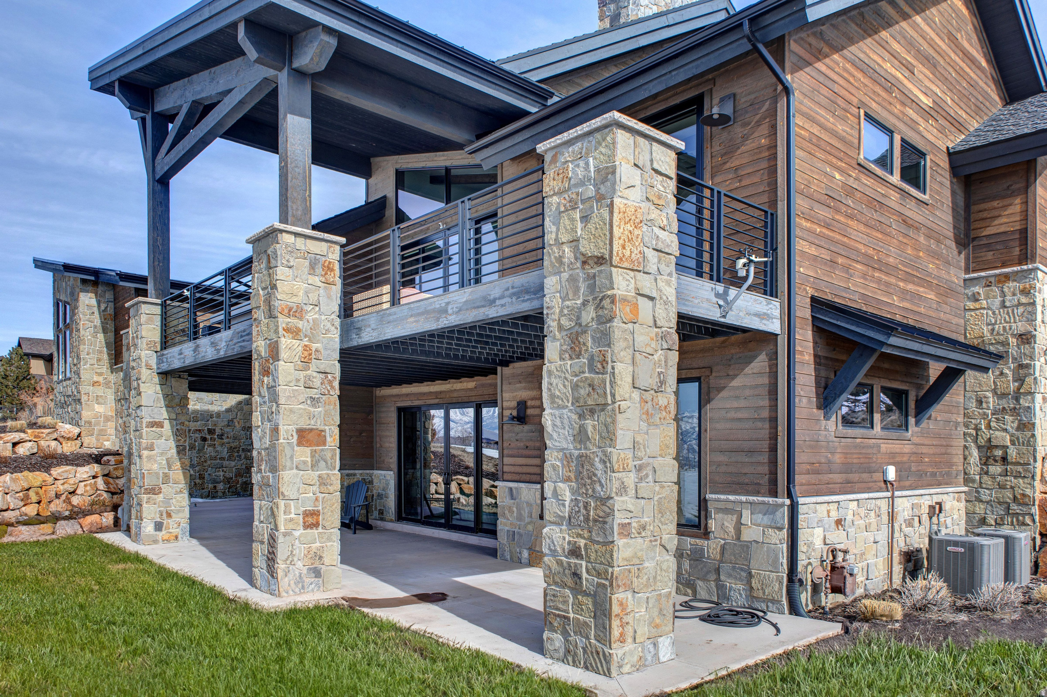 RED LEDGES - Residential