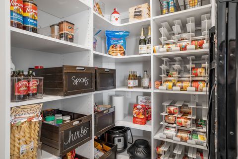 Tiny photo for 513 W 80 S, Ivins, UT 84738 (MLS # 2135251)