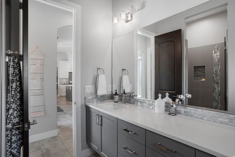 Tiny photo for 513 W 80 S, Ivins, UT 84738 (MLS # 2135251)