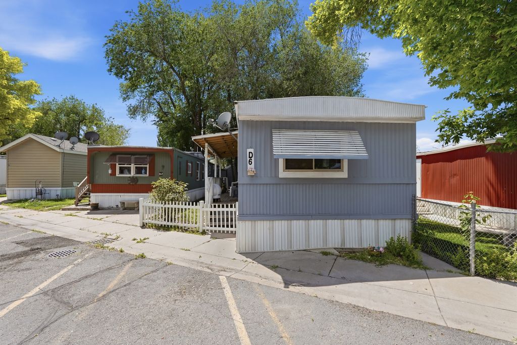 Photo of 240 E 1100 N #D6, North Salt Lake, UT 84054 (MLS # 2157418)