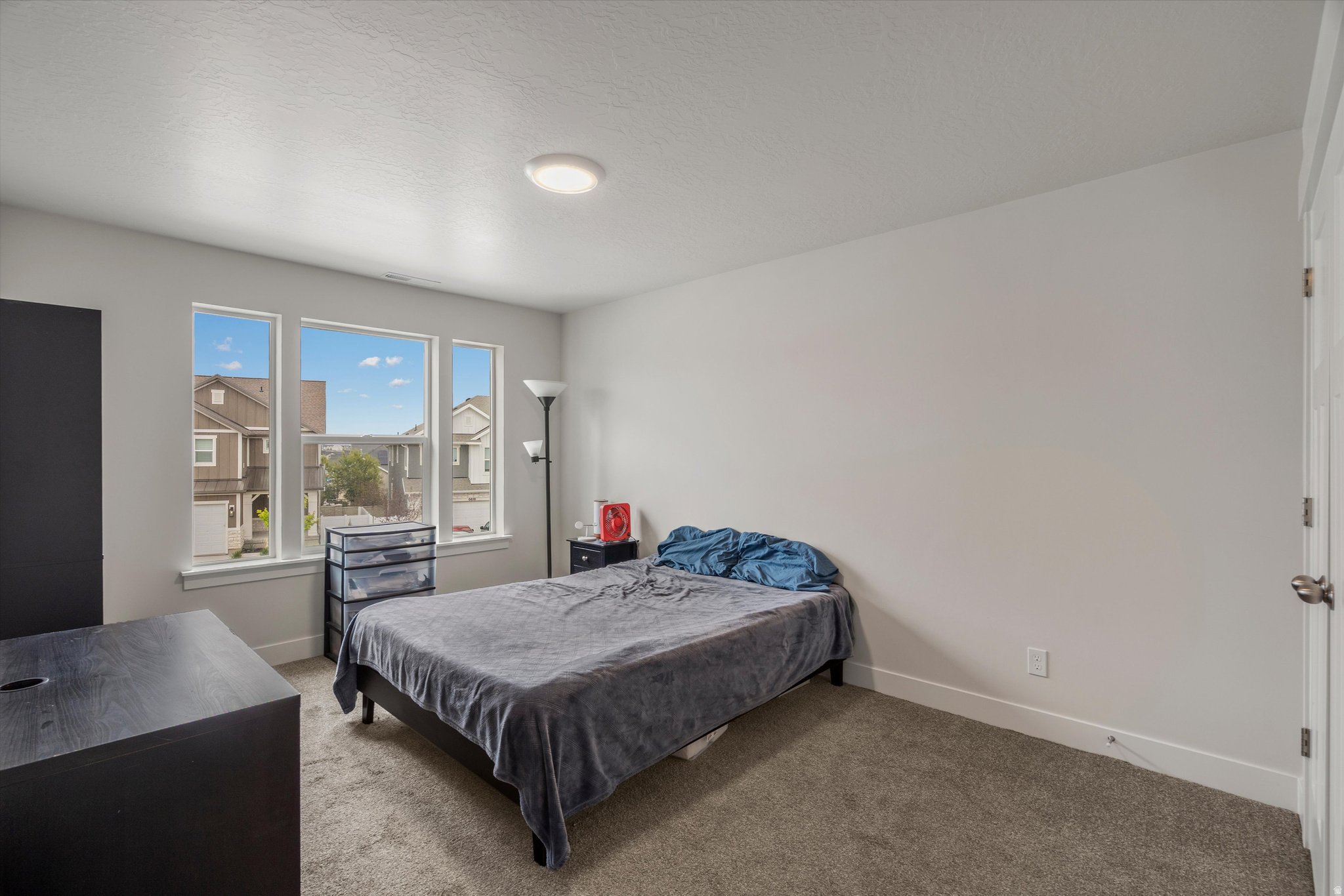 KING'S CANYON - Residential