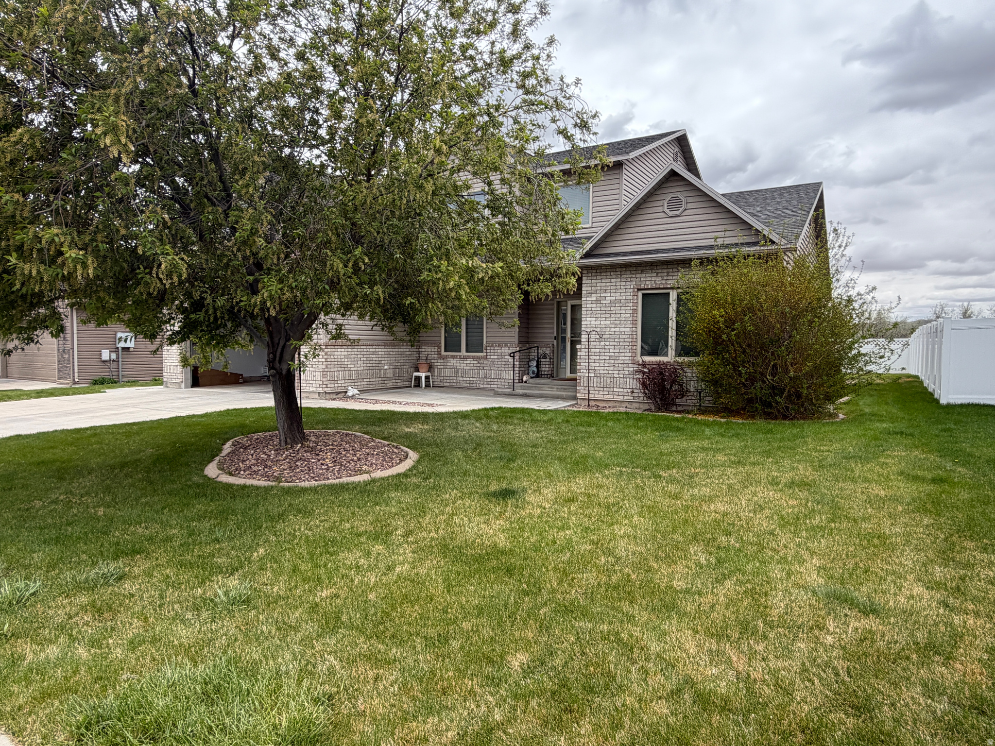 ROCKVILLE - Residential