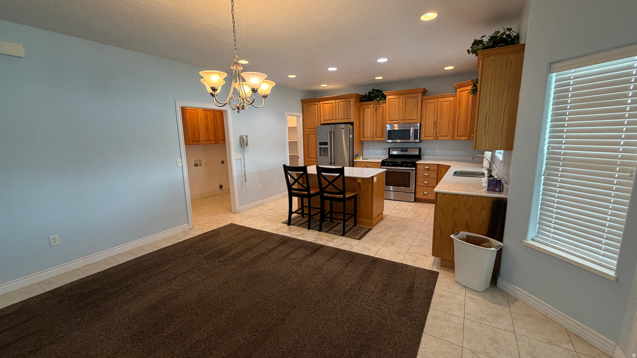 ROCKVILLE - Residential