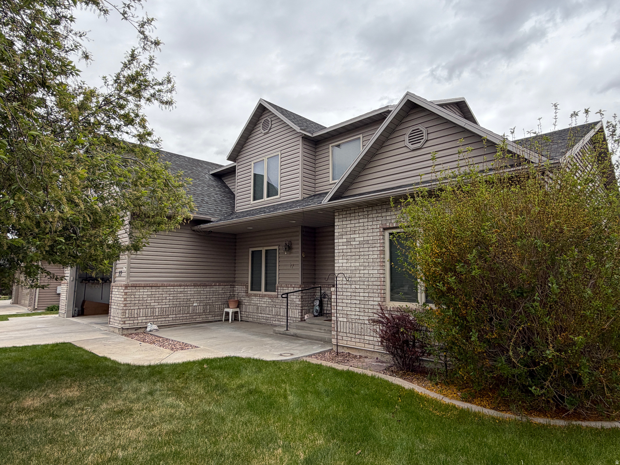 ROCKVILLE - Residential