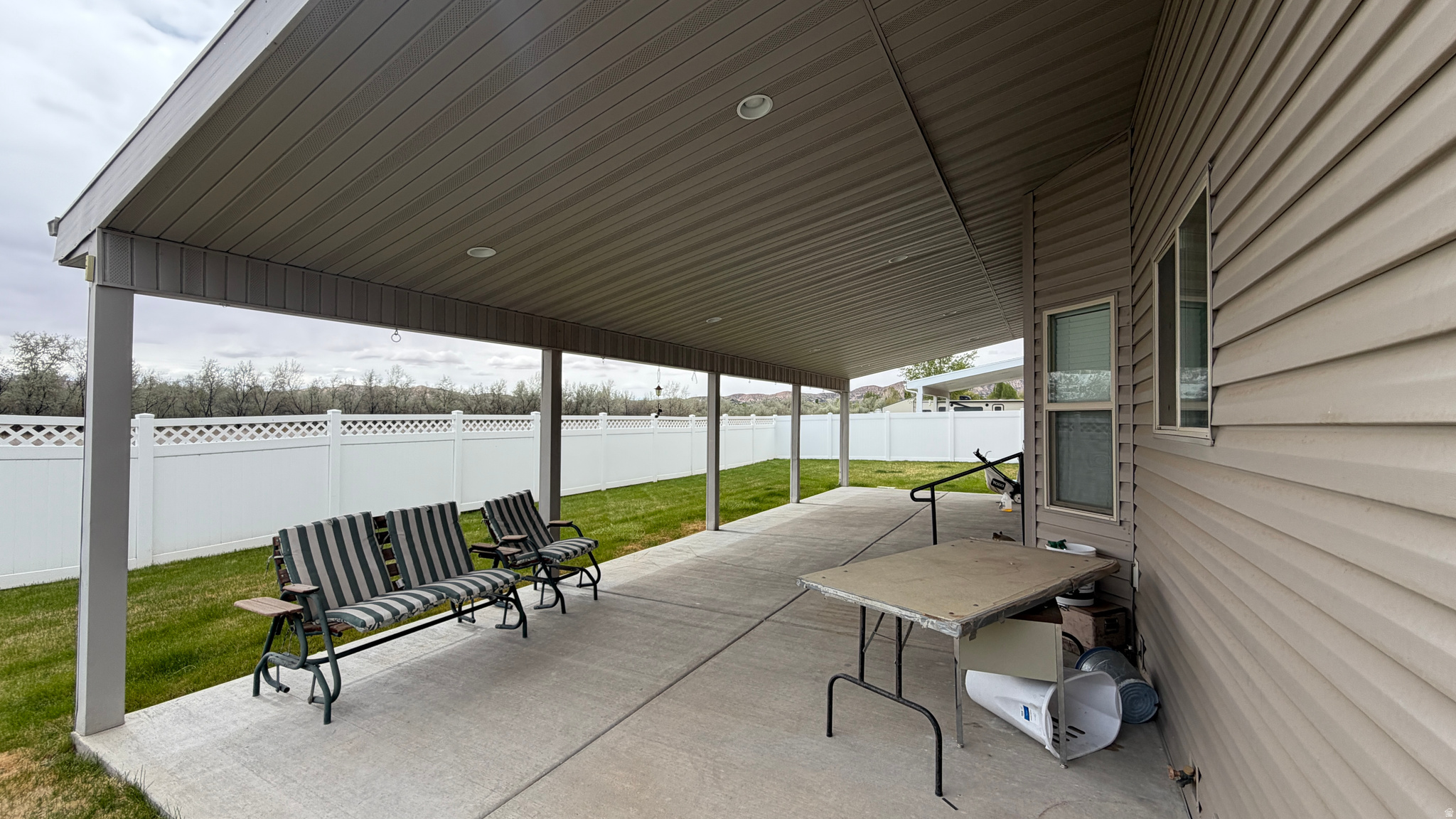 ROCKVILLE - Residential