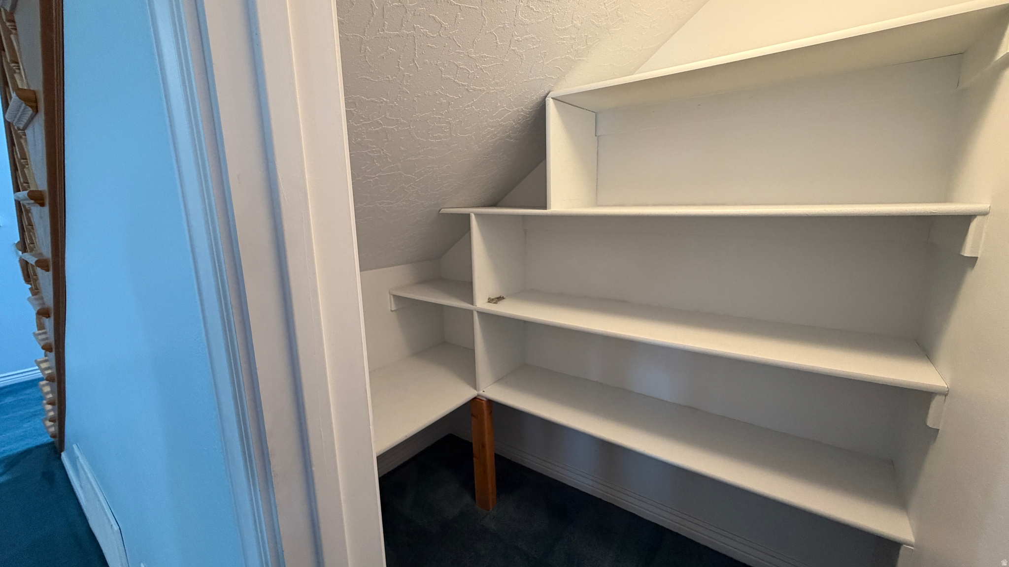 ROCKVILLE - Residential