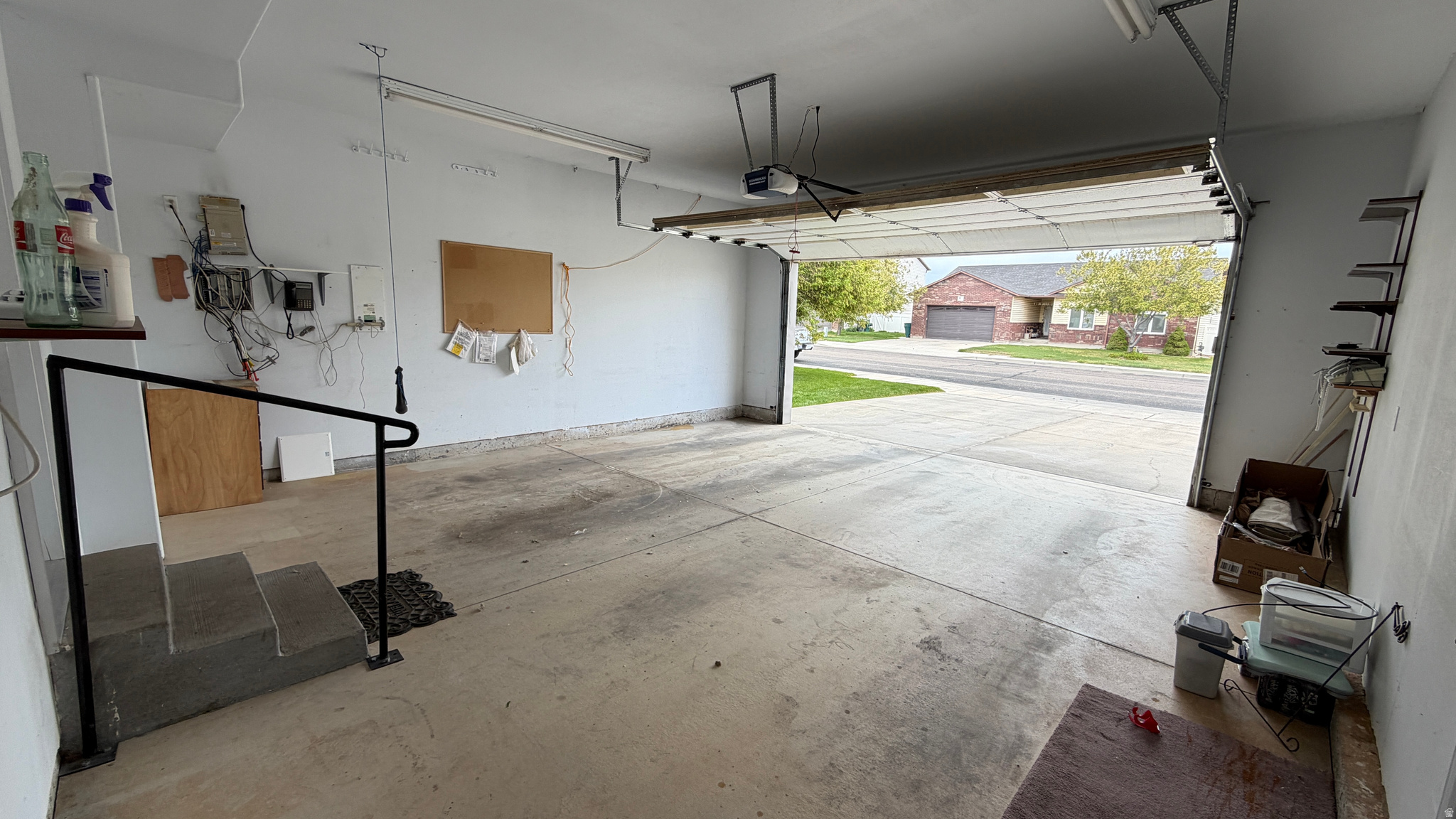 ROCKVILLE - Residential