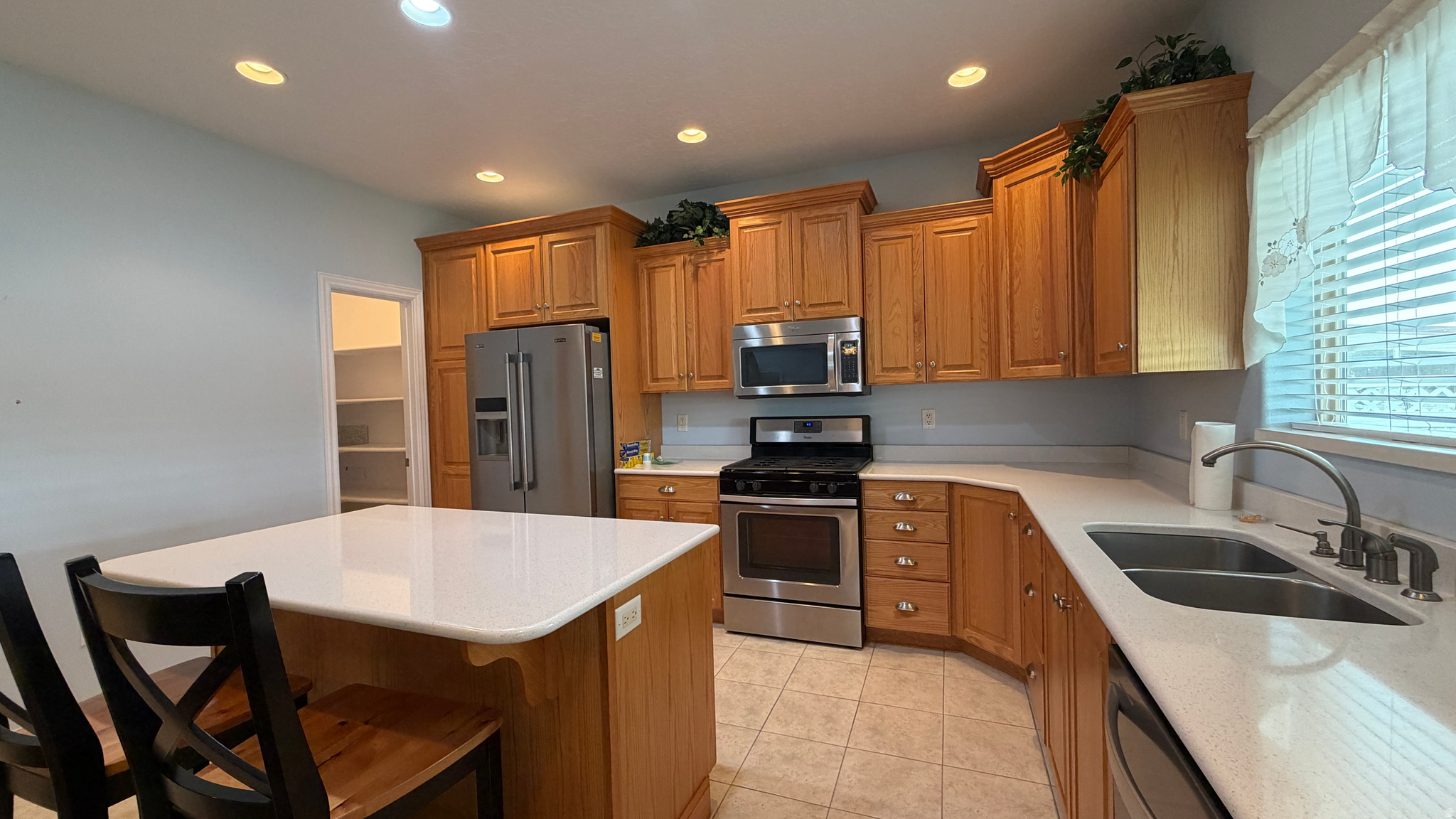 ROCKVILLE - Residential