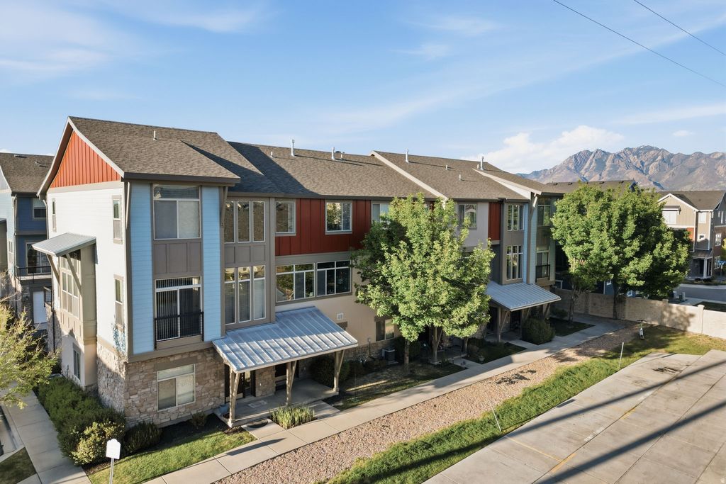 Photo of 871 W SOVILLE CT, Midvale, UT 84047 (MLS # 2156275)