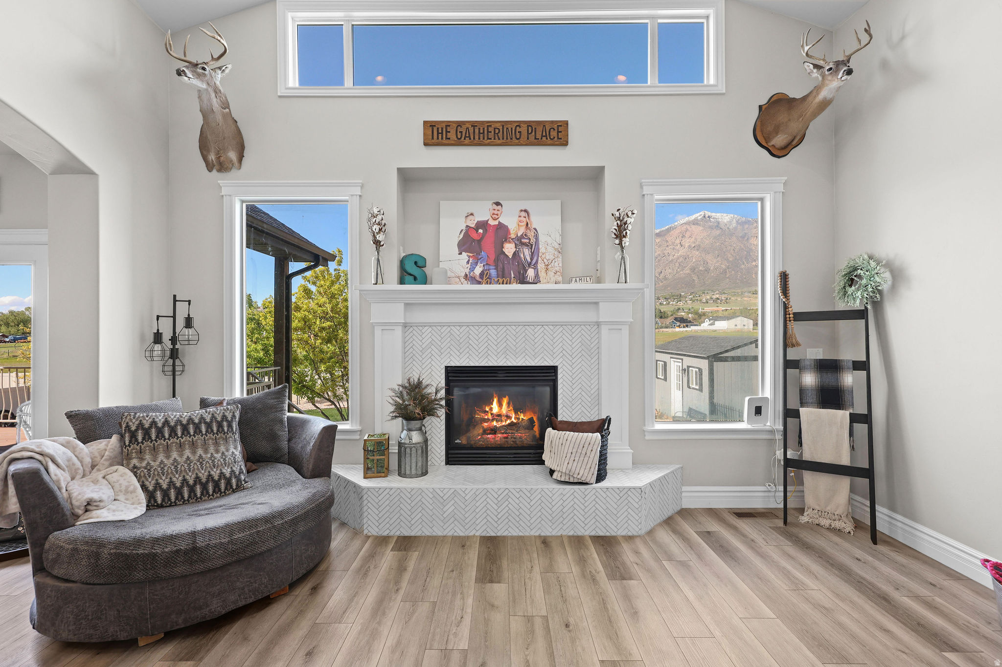 FOX MEADOWS - Residential