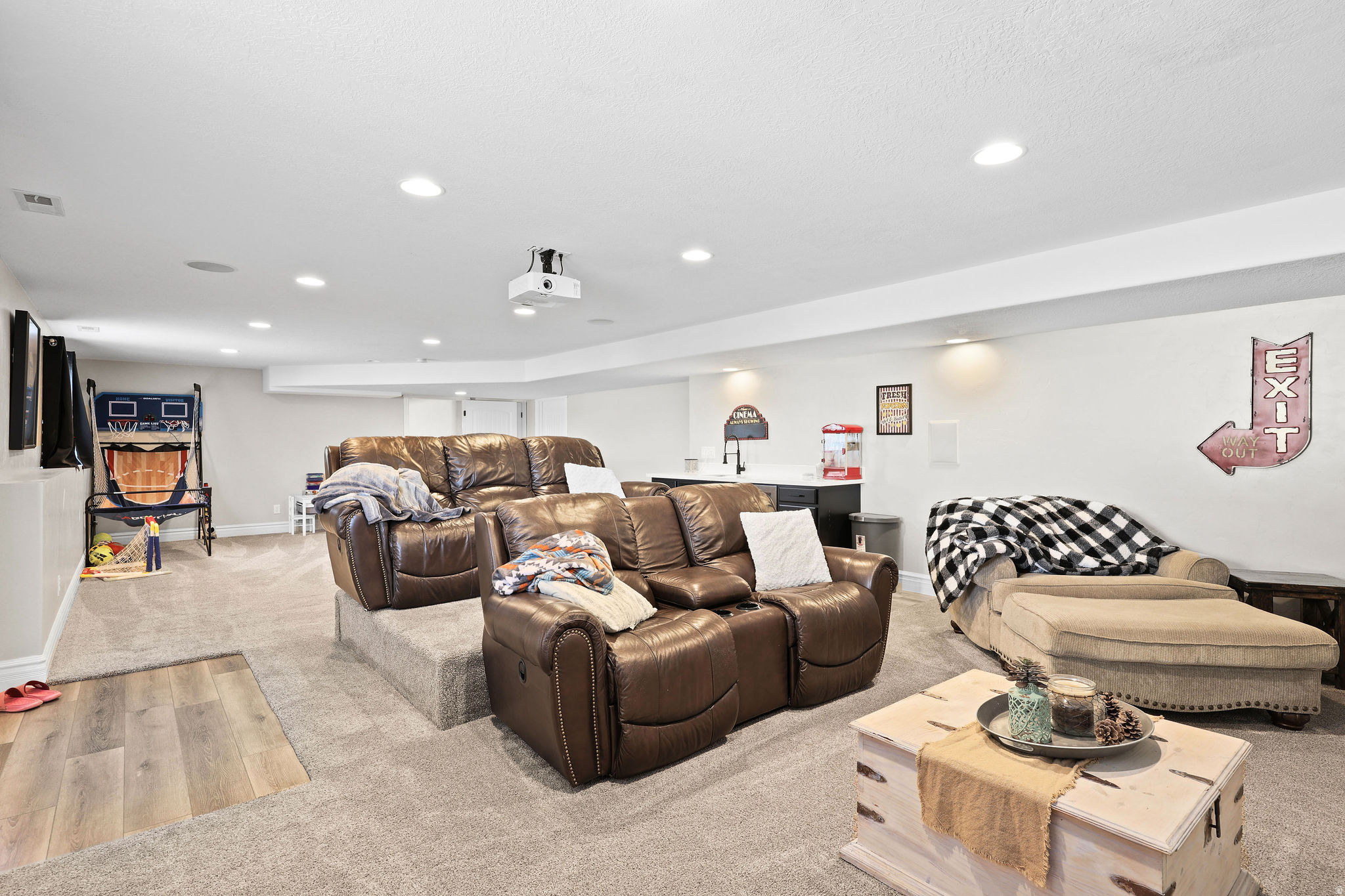 FOX MEADOWS - Residential