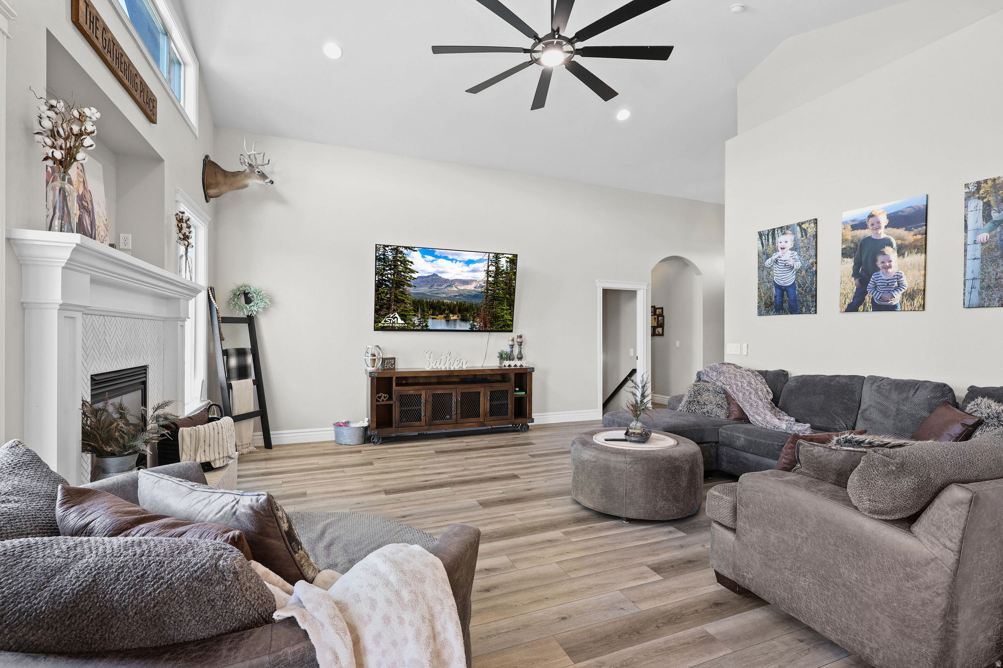 FOX MEADOWS - Residential