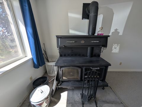 Tiny photo for 6890 E 17250 N, Mt Pleasant, UT 84647 (MLS # 2121011)