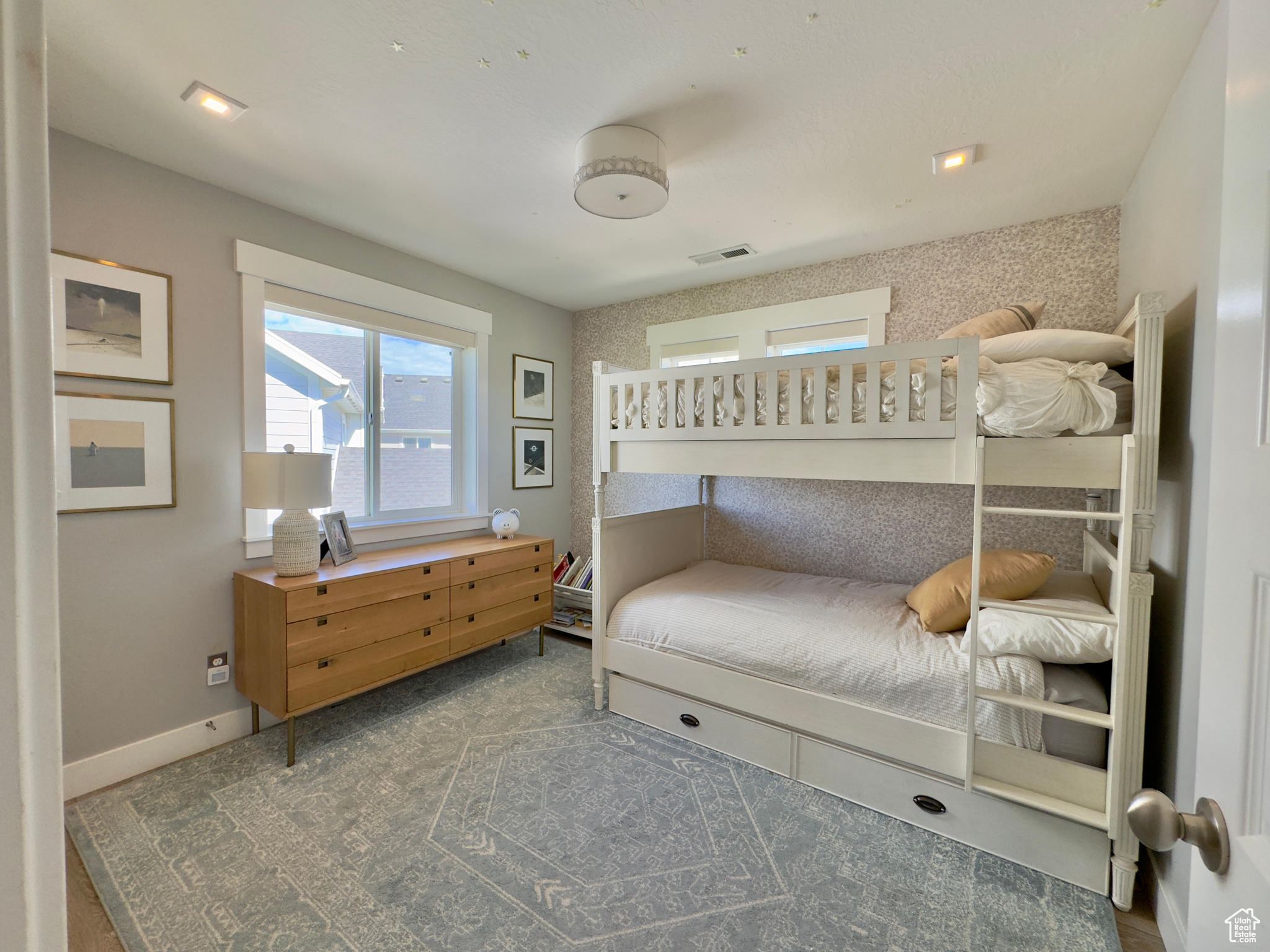 RIDGE - Residential