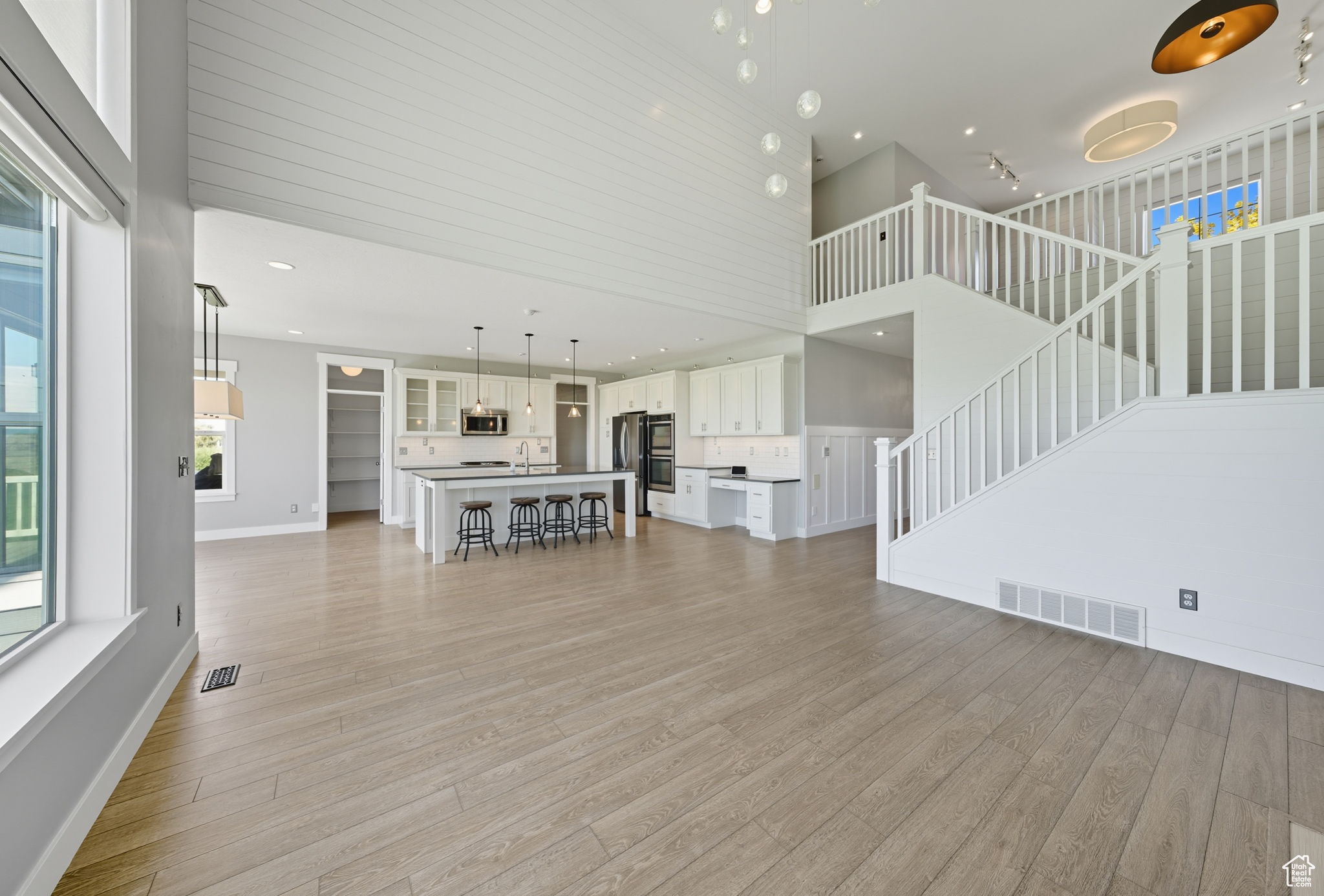RIDGE - Residential