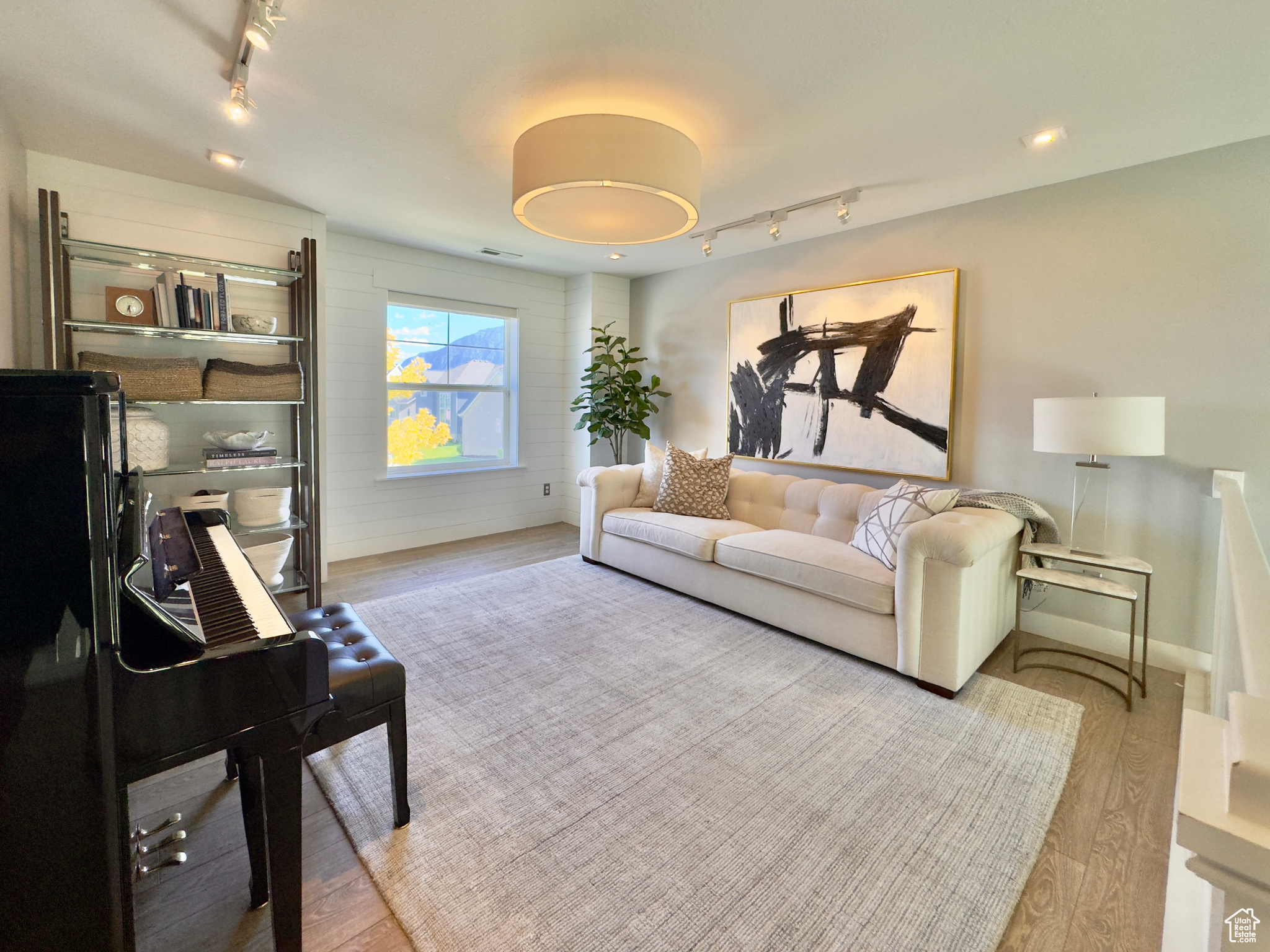 RIDGE - Residential