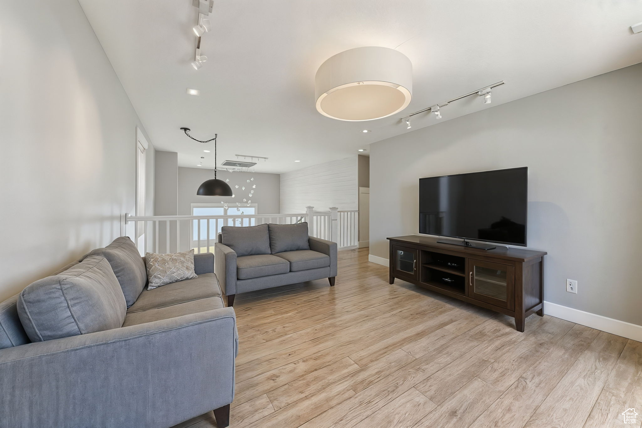 RIDGE - Residential