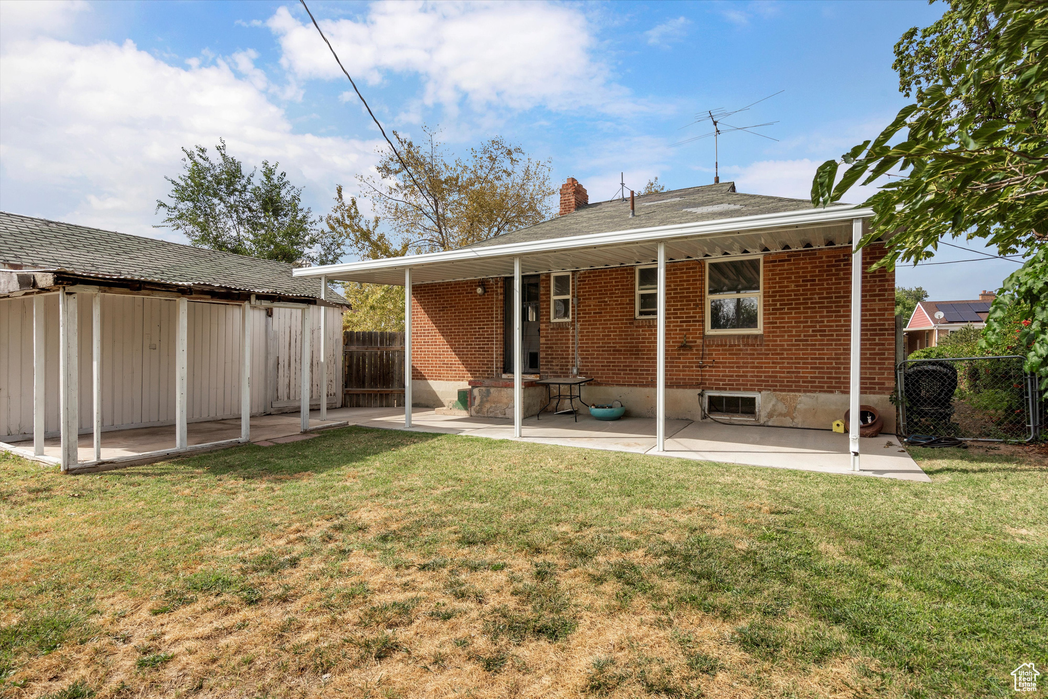 LAYTON PARK - Residential