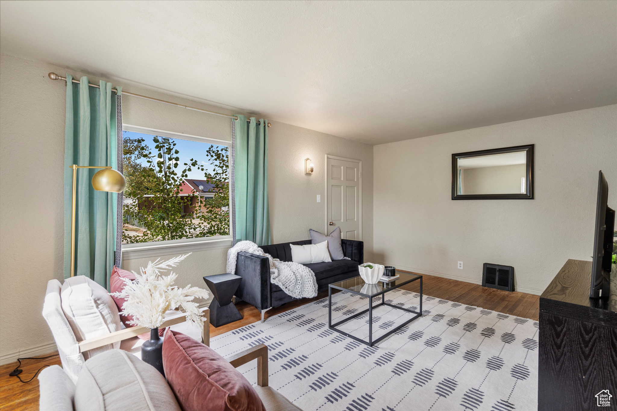 LAYTON PARK - Residential