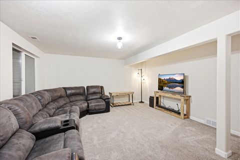 Tiny photo for 3422 E DUNDEE DR, Eagle Mountain, UT 84005 (MLS # 2152850)