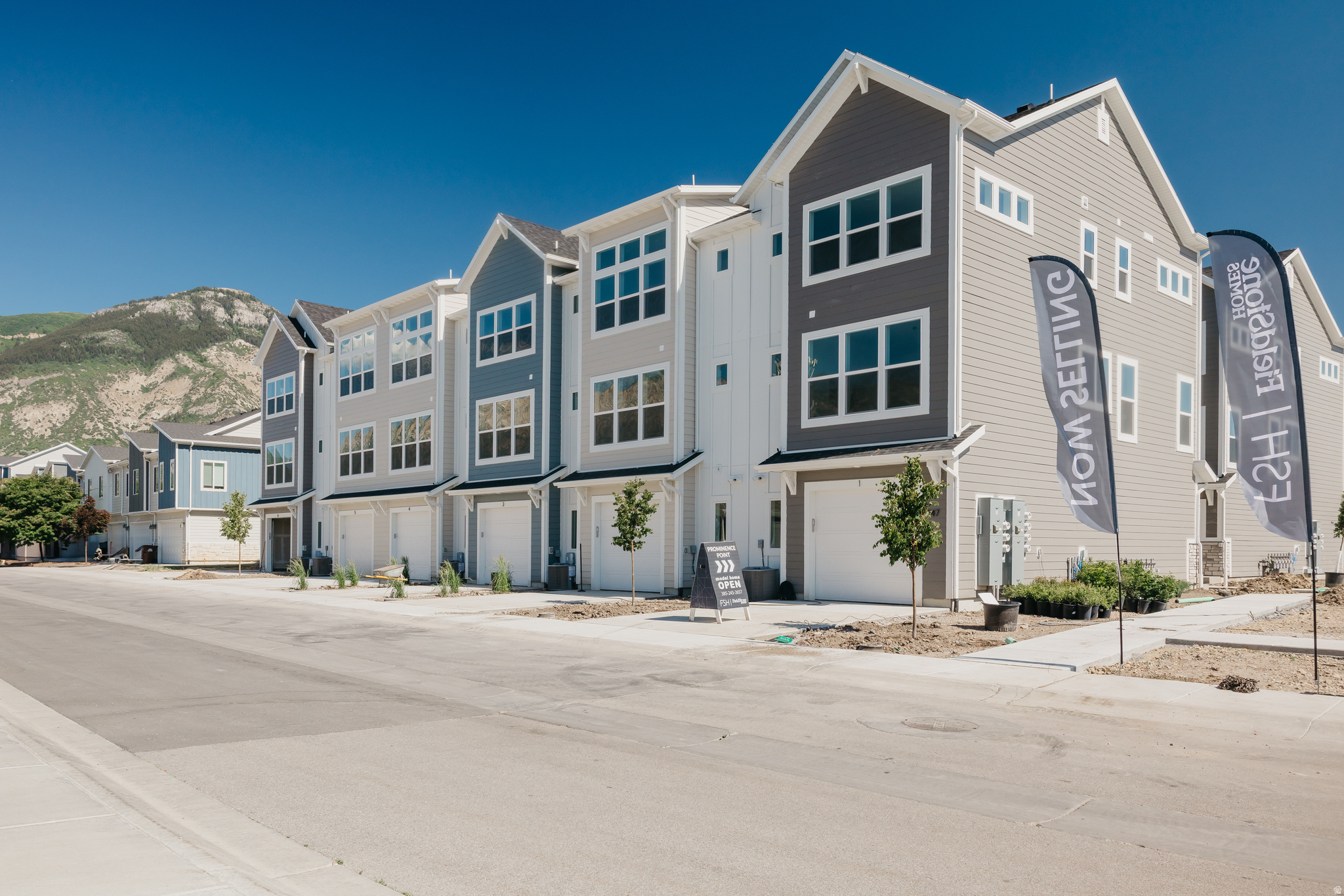 PROMINENCE POINT - Residential