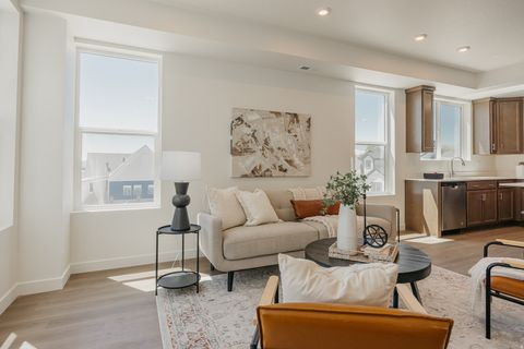 Tiny photo for 247 E 1850 N #2, North Ogden, UT 84414 (MLS # 2135438)